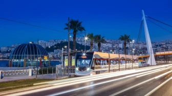 İzmir'de Toplu Ulaşım Ücretlerinde Yeni Düzenleme! Tam Biniş 25 TL Oldu